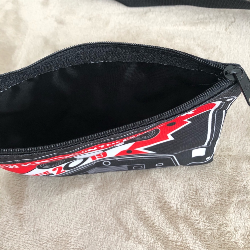 NKOTB The Mix Tape Tour 2019 VIP 4-star set - Picture 7 of 8